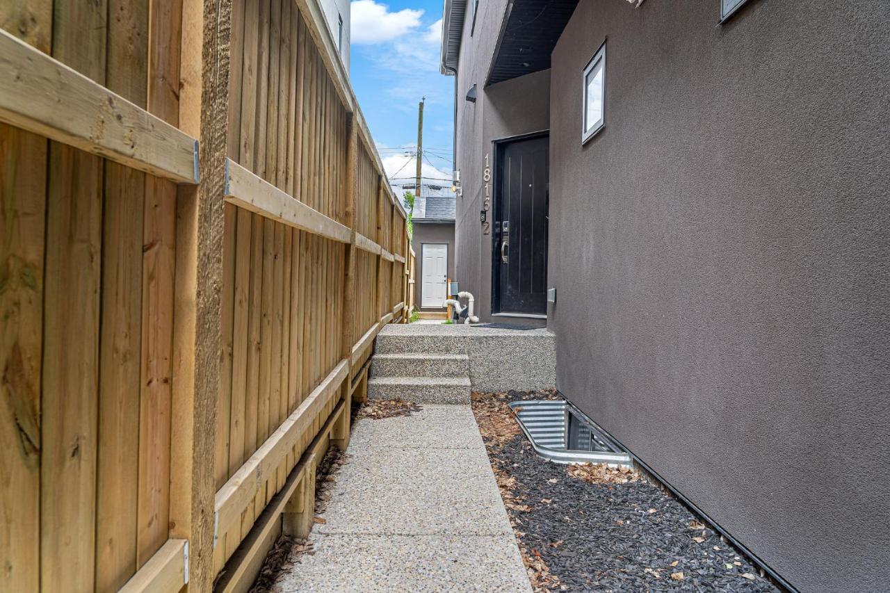 Contemporary Luxury 4 Bedroom House Near Downtown Calgary Bagian luar foto